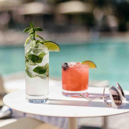Drinks_Poolside